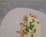 Foto del paso 1 de la receta: Empanada Queso-Camarón