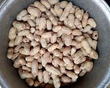 A picture of step 1 of Boiled Groundnut.