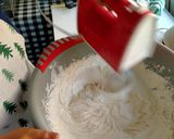 Foto langkah ke 1 dari resep Bolu kukus semangka 🍉.
