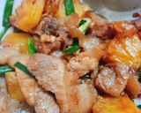 Hình bước làm 3 của món Thịt đùi heo xào khóm