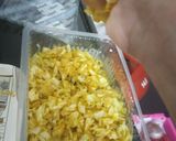 A picture of step 1 of Cabbage poriyal.