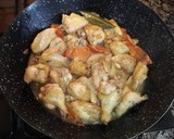 Foto del paso 8 de la receta: Pollo con vino y cerveza