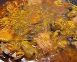 Foto del paso 8 de la receta: Fideos (fideuà) con cazón y rape