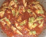 Foto del passaggio 4 della ricetta Sugo ai carciofi