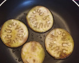 Foto del paso 2 de la receta: Ensalada de pasta con berenjena