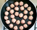 รูปขั้นตอนการทำที่ 4 ของ มีทบอลห่อผัก meatball baby romaine lettuce