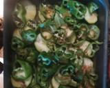 Foto del paso 2 de la receta: Salmón con pimiento y calabacín al horno