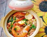 Hình bước làm 5 của món Mì cay tôm,nấm,xúc xích và đậu hủ trứng