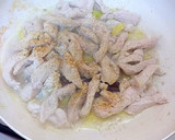 Foto del paso 5 de la receta: Tiras de pollo al curry tikka en salsa de leche de coco