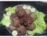 A picture of step 1 of Chappli kebab.