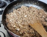 A picture of step 4 of Sesame seeds, Jaggery, peanuts ladoos (til gud ladoo).