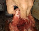 Foto del paso 1 de la receta: Carne rellena al horno, con papas y batatas fritas