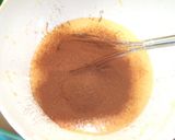 Foto del paso 2 de la receta Magdalenas de chocolate con trocitos