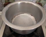 A picture of step 1 of Tandoori chai.