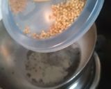A picture of step 4 of Indori Poha.