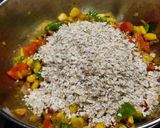 डाएट ची ओट्सची खिचडी (Diet Oats Khichdi Recipe In Marathi) रेसिपी स्टेप 2 फोटो 