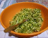 Foto del passaggio 1 della ricetta Sformato di zucchine filante al forno