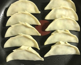 Foto del paso 4 de la receta: Gyoza (餃子)