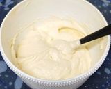 A picture of step 4 of Vanilla sponge cake.