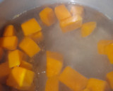 Foto del paso 1 de la receta: Pastel de Calabaza relleno con Carne, Queso y Huevo Picado!