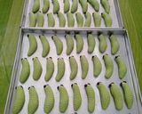 Foto langkah ke 3 dari resep Kue Semprit susu ulat.