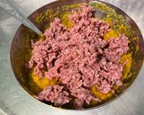 Une image de l'étape 13 de Potimarron farci bœuf tomate coriandre et emmental.