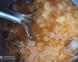 A picture of step 1 of Honey dew sharbat.