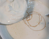 Foto del paso 5 de la receta: Bizcocho de yogur con vainilla