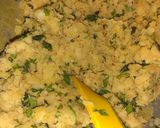 A picture of step 2 of Aloo samosa.