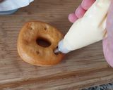 Foto del paso 5 de la receta: Donuts clásicos rellenos de crema y cobertura de chocolate