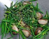 ดอกกุยช่ายผัดเห็ดหอมสด วิธีทำสูตร 3 รูป