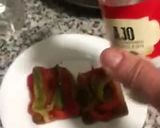 Foto del paso 5 de la receta: Tostas de caballa con pimientos asados