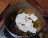 Foto langkah ke 5 dari resep Kimchi Jjigae.