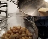 A picture of step 2 of Apple pie.