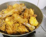 আলু দিয়ে মুরগির মাংস (aloo diye murgir mangsho recipe in Bengali) রেসিপির ধাপ 3 ছবি