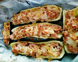 Foto del paso 4 de la receta: Calabacines rellenos de pollo y pavo con parmesano