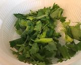 Une image de l'étape 5 de Salade de concombre aux tomates,céleri branche et radis ronds.
