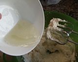 Foto del paso 2 de la receta Bizcocho relleno de fresitas silvestres y arándanos frescos