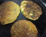 A picture of step 5 of Mix Veggies Chilla.