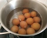 Foto del paso 4 de la receta: Huevos cocidos en té (CHAYE DAN / 茶叶蛋)