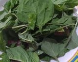 Foto langkah ke 1 dari resep Sayur Bayam Irit Bahan.