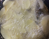 Foto del paso 3 de la receta: Tortilla de papa y cebolla 🧅 🥔