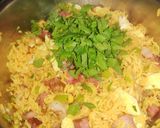 A picture of step 8 of Rice with Smoked Pork Loin, Egg, and Corn.