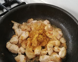 Foto del paso 4 de la receta: Arroz meloso con pollo al curry