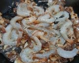 Foto langkah ke 3 dari resep Udang Jamur Tiram Lada Hitam.