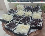 Foto langkah ke 7 dari resep Brownies kukus 2 telur/brownies ekonomis/brownies lumer.
