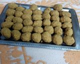 A picture of step 7 of Ladoo Atte wale.