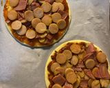 Foto langkah ke 3 dari resep Meat Lover Pizza.