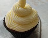 Foto del paso 5 de la receta: 🧁 Cupcake 🧁con topping de buttercream