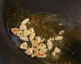 Foto del paso 2 de la receta: Pasta con tomates asados en airfryer y mozzarella